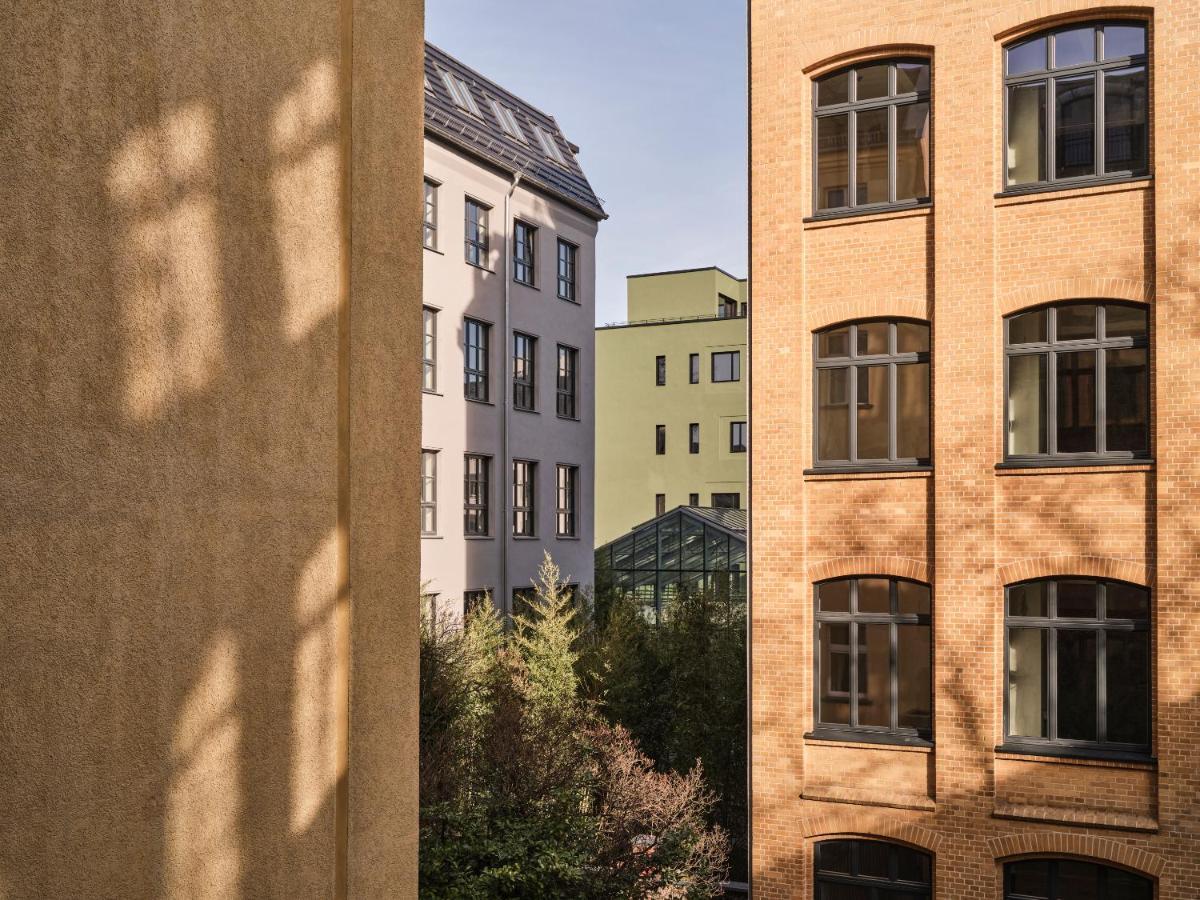 Sly Berlin Hotel ภายนอก รูปภาพ Residential buildings in Berlin