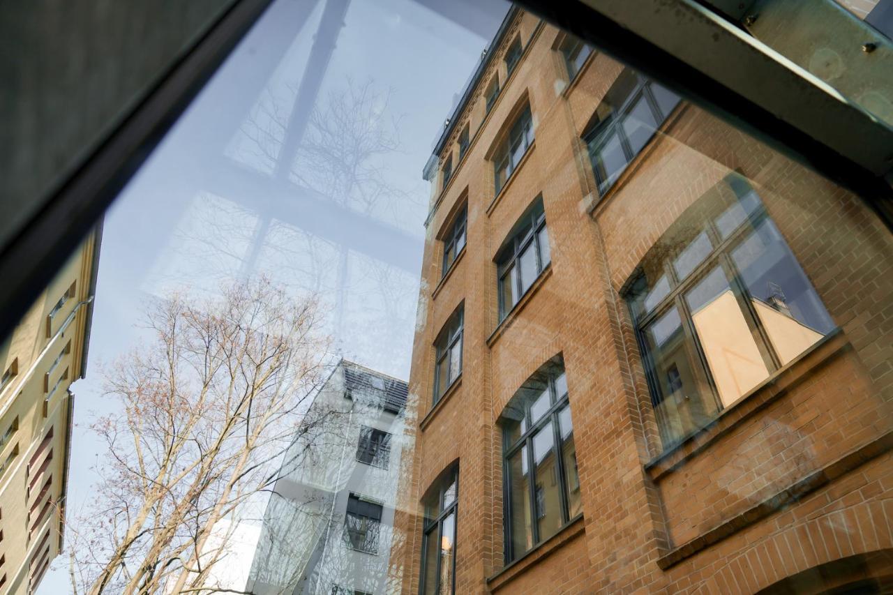 Sly Berlin Hotel ภายนอก รูปภาพ The building of the Institute of Theoretical Physics