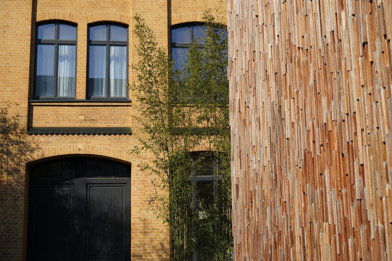 Sly Berlin Hotel ภายนอก รูปภาพ The building's facade