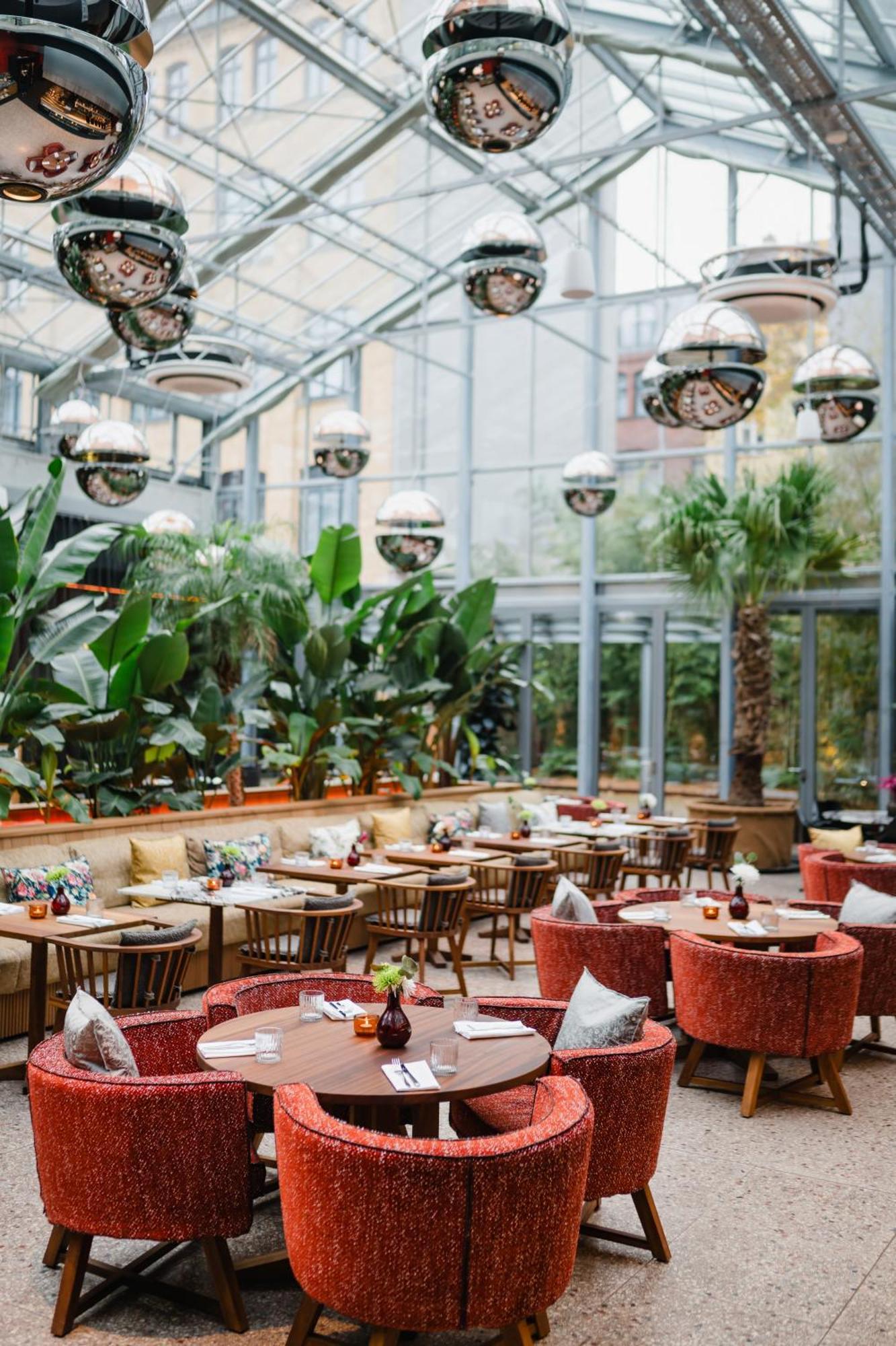 Sly Berlin Hotel ภายนอก รูปภาพ Restaurant
