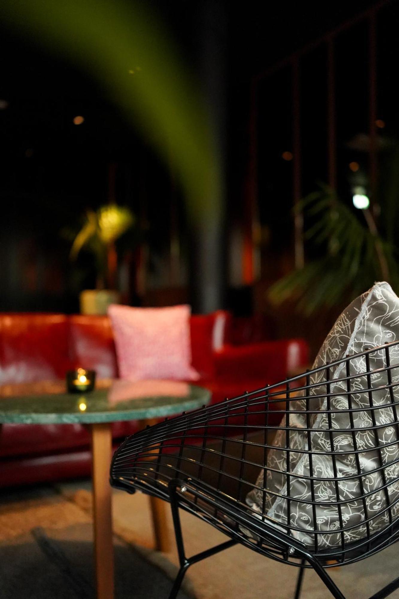 Sly Berlin Hotel ภายนอก รูปภาพ The interior of the restaurant