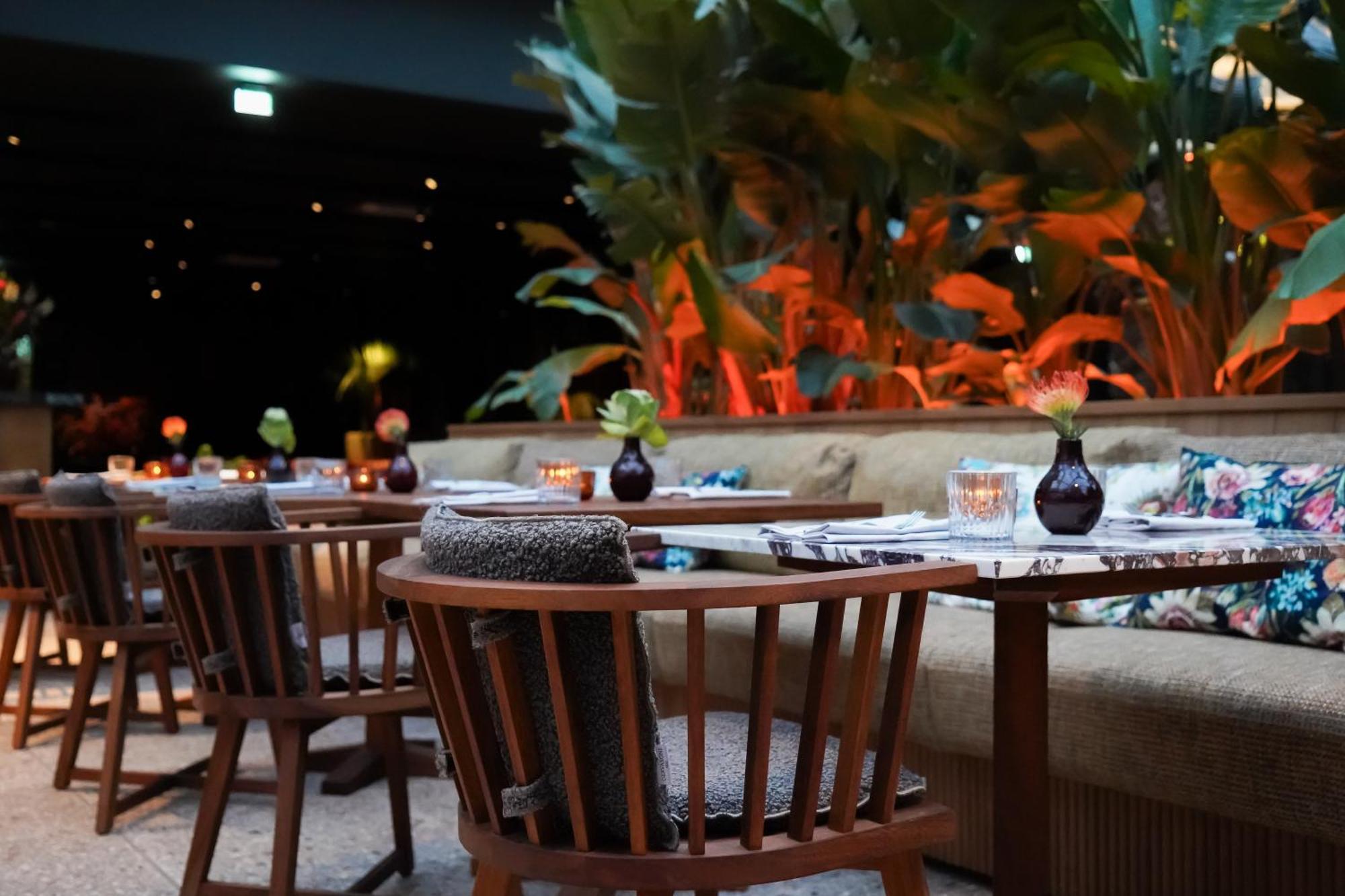 Sly Berlin Hotel ภายนอก รูปภาพ The interior of the restaurant