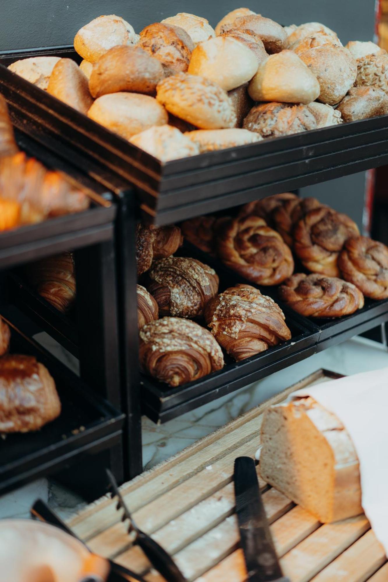Sly Berlin Hotel ภายนอก รูปภาพ Saffron buns