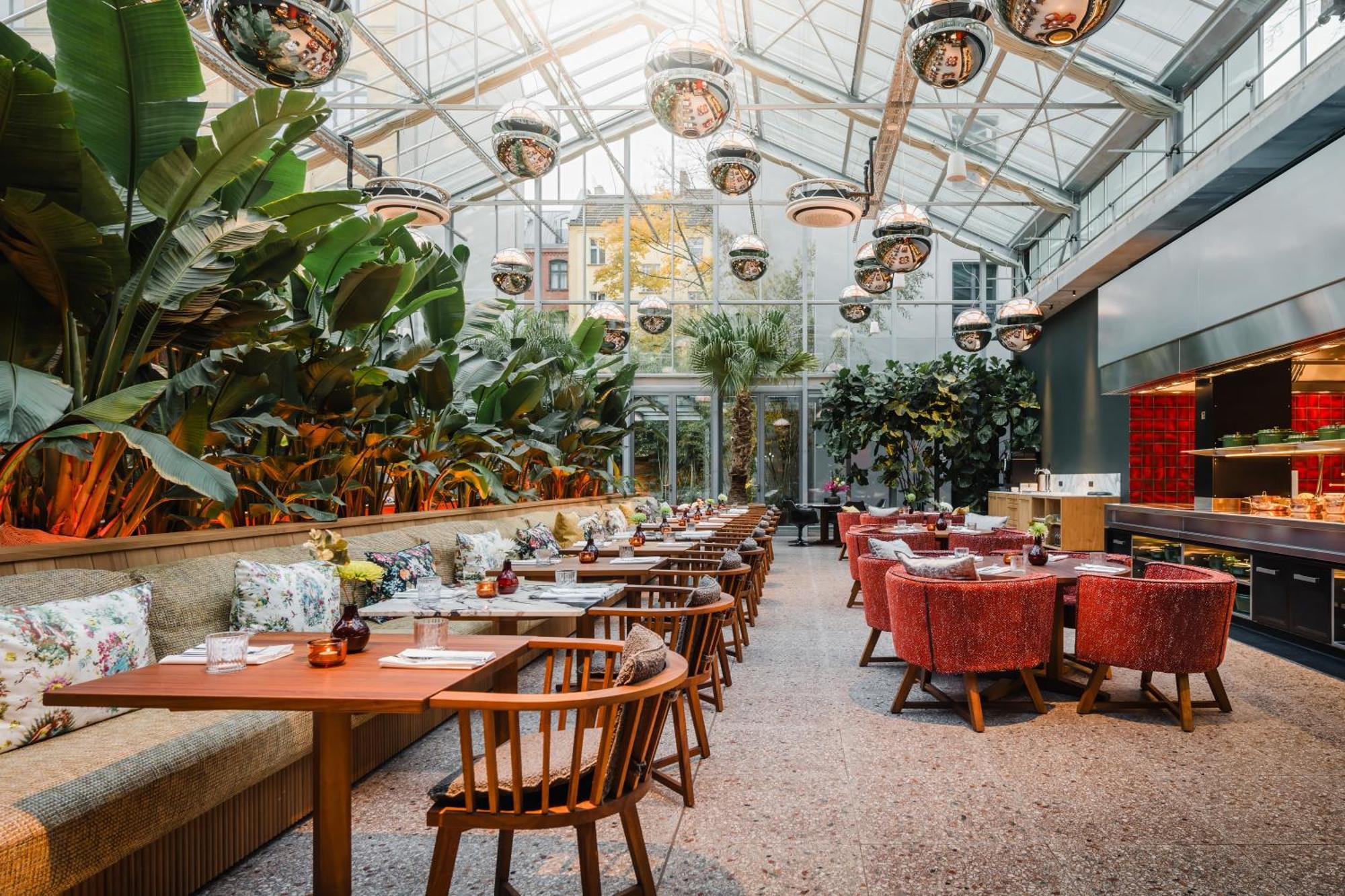 Sly Berlin Hotel ภายนอก รูปภาพ The Greenhouse