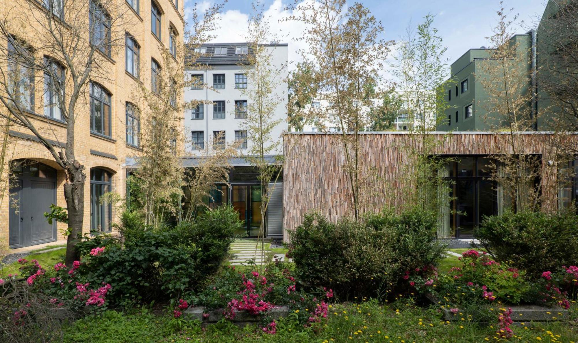 Sly Berlin Hotel ภายนอก รูปภาพ The new building of the Institute of Chinese Studies